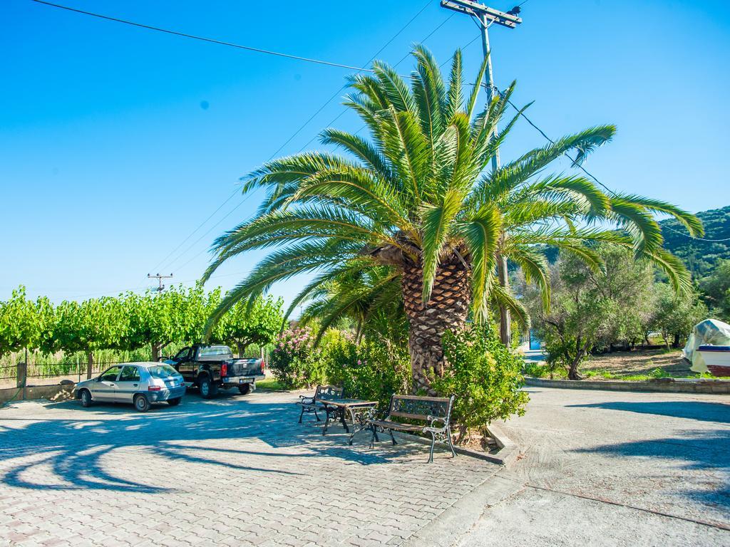 Eleni'S Studios Katelios Exterior foto
